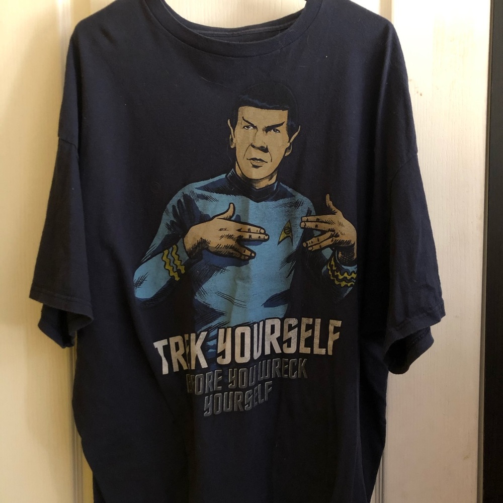 Star Trek t-shirt